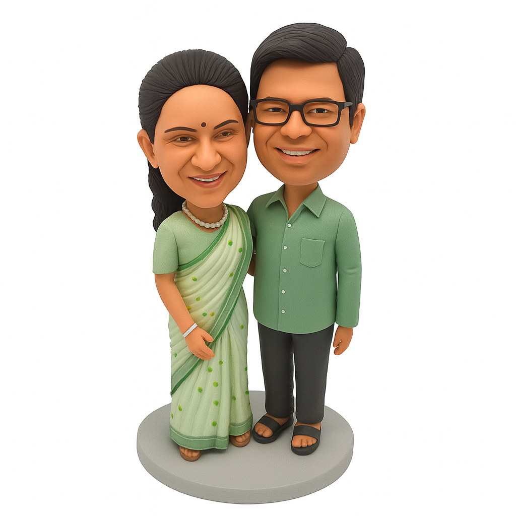 Custom Traditional Couple Bobblehead – Personalized Figurine for Anniversary